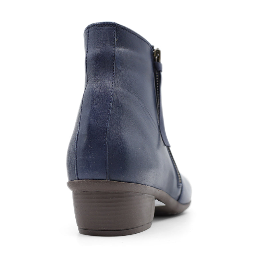 BLUE LEATHER ANKLE BOOT WITH SMALL HEEL AND SIDE ZIPPER 