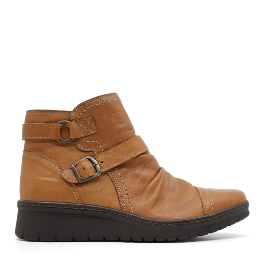 TAN LEATHER ANKLE BOOT WITH DECORATIVE BUCKLE AND SIDE ZIP