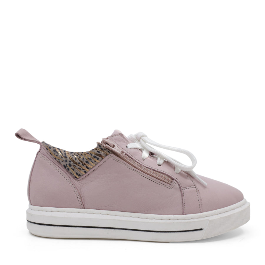 SIDE VIEW OF PINK CASUAL LACE UP SHOE WITH SMALL LEOPARD AND GOLD DETAIL ON THE SIDES WITH WHITE LACES 