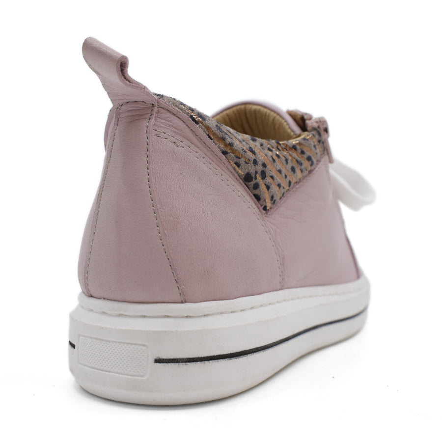 BACK VIEW OF PINK CASUAL LACE UP SHOE WITH SMALL LEOPARD AND GOLD DETAIL ON THE SIDES WITH WHITE LACES 