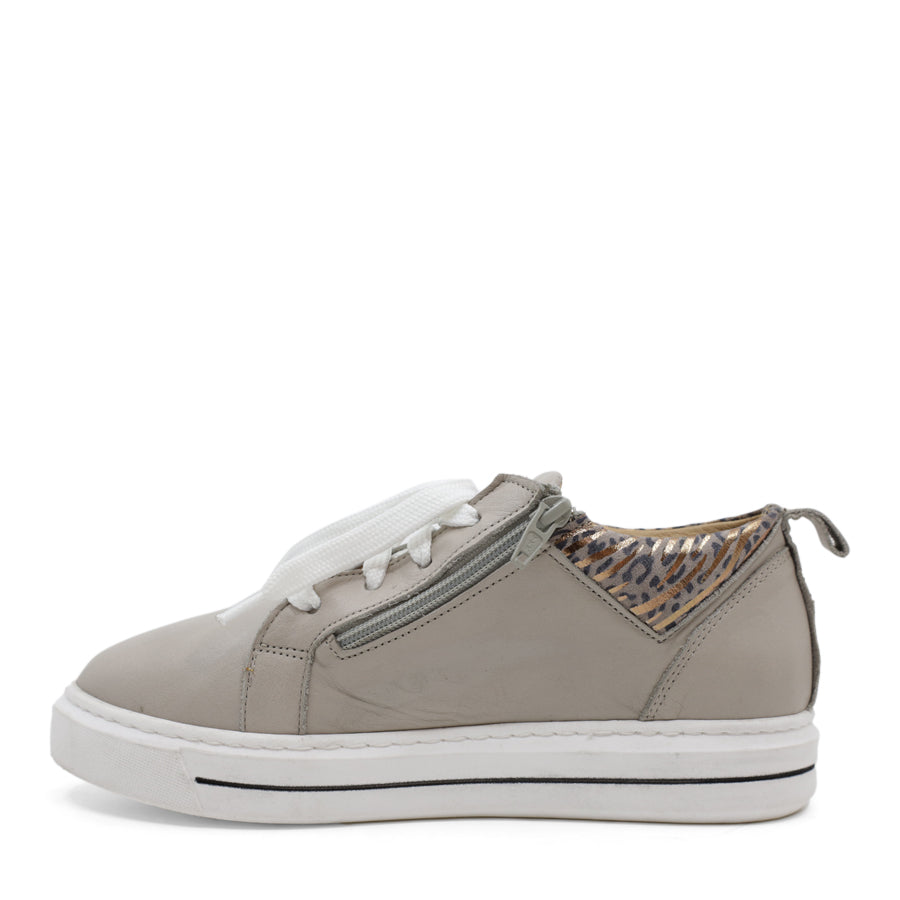 SIDE VIEW OF GREY CASUAL LACE UP SHOE WITH SMALL LEOPARD AND GOLD DETAIL ON THE SIDES WITH WHITE LACES