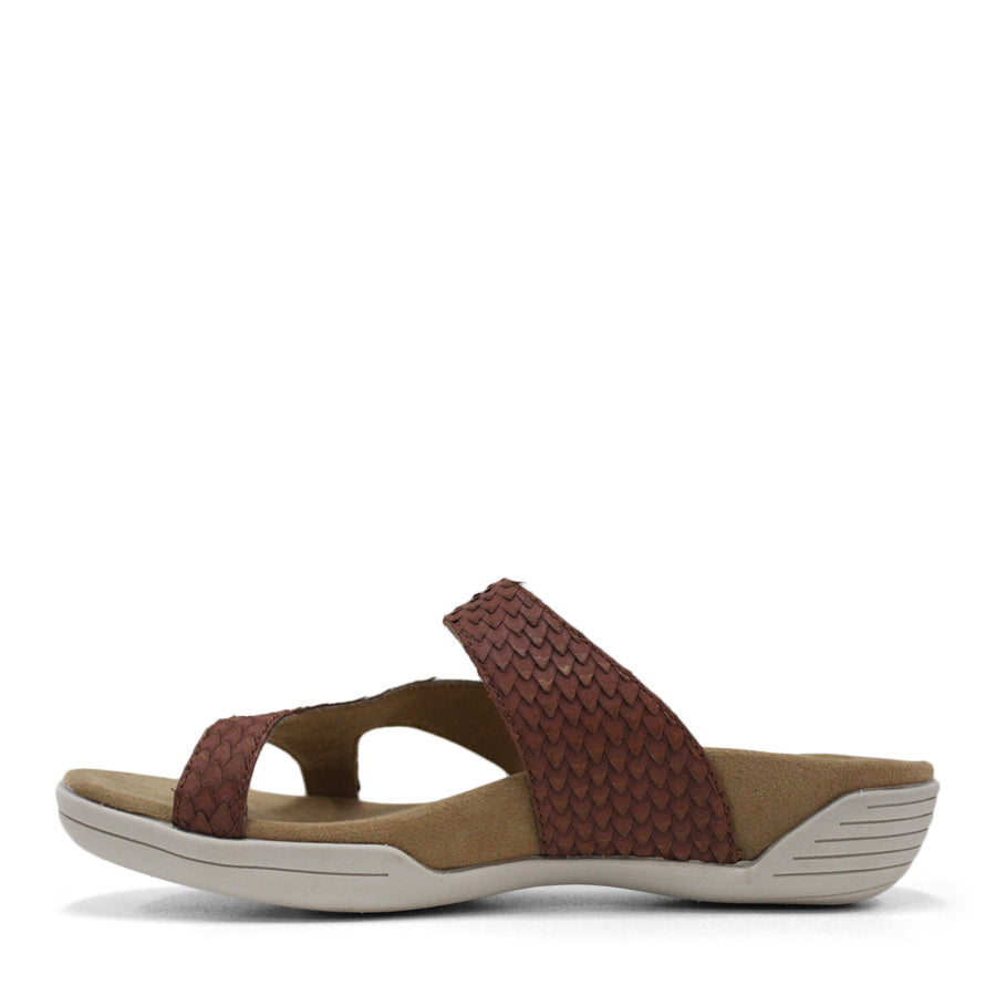  SIDE VIEW OF BROWN FLAT SANDAL WITH TRANGLE TEXTURED STRAPS, OPEN TOE AND WHITE SOLE 