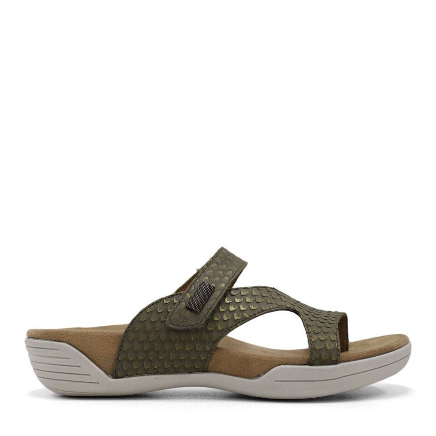 SIDE VIEW OF TAUPE FLAT SANDAL WITH TRANGLE TEXTURED STRAPS, OPEN TOE AND WHITE SOLE 
