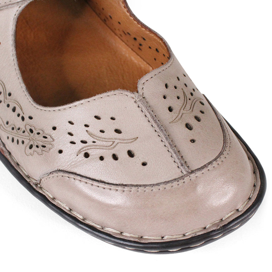 FRONT VIEW OF GREY LEATHER SANDAL WITH VELCRO STRAP