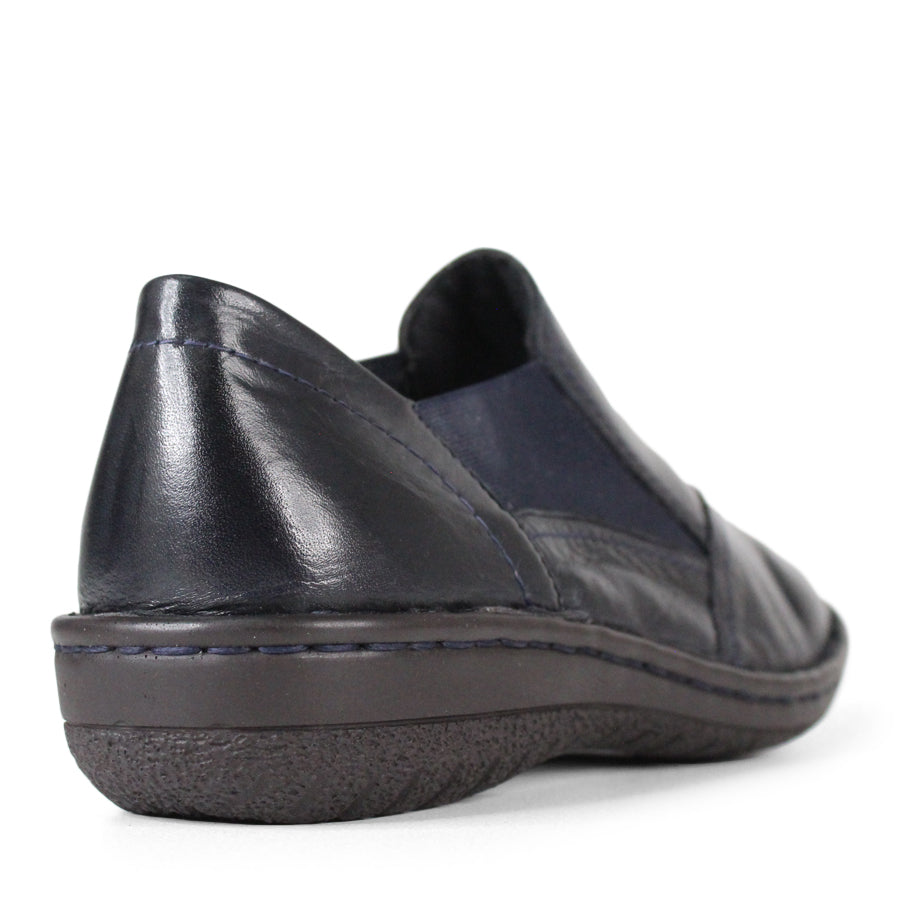BACK VIEW OF NAVY LEATHER CASUAL SHOE 