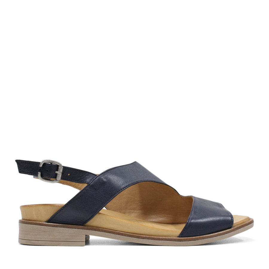 SIDE VIEW BLUE SANDAL WITH SQAURE TOE AND ADJUSTABLE BUCKLE 