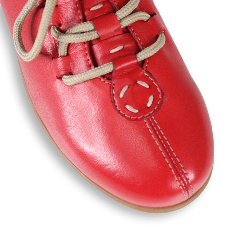FRONT VIEW RED LACE UP CASAUL FLAT 