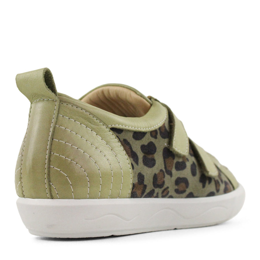 BACK VIEW OF GREEN CASUAL SHOE WITH TWO VELCRO STRAPS AND LEOPARD PRINT PANELLING
