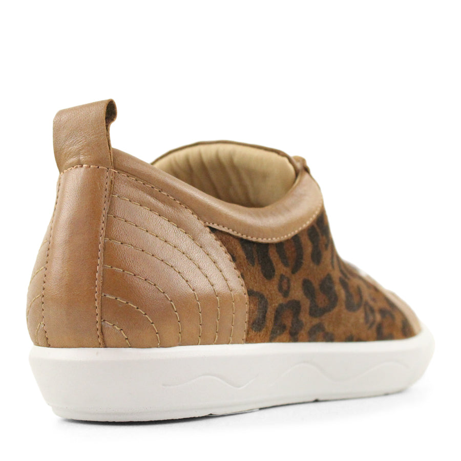 BACK VIEW OF BROWN LACE UP SNEAKER WITH LEOPARD PRINT PANELS ON THE SIDES 