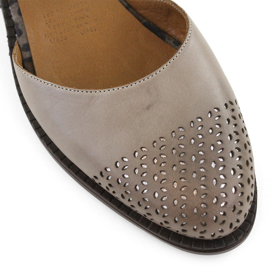 FRONT VIEW GREY MARY JANE STYLE FLAT WITH LEOPARD PRINT AND CUTOUT DETAILING