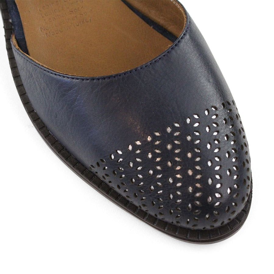 FRONT VIEW NAVY MARY JANE STYLE FLAT WITH LEOPARD PRINT AND CUTOUT DETAILING