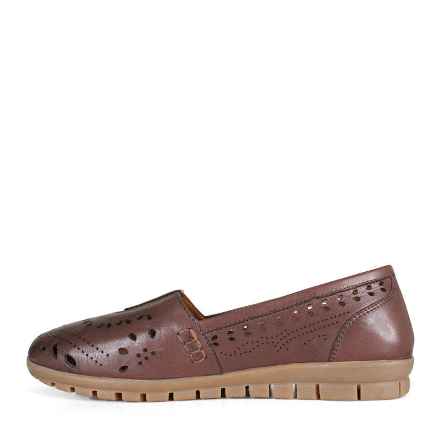 SIDE VIEW BROWN FLAT CASUAL SHOE WITH CUT OUT DETAILING 