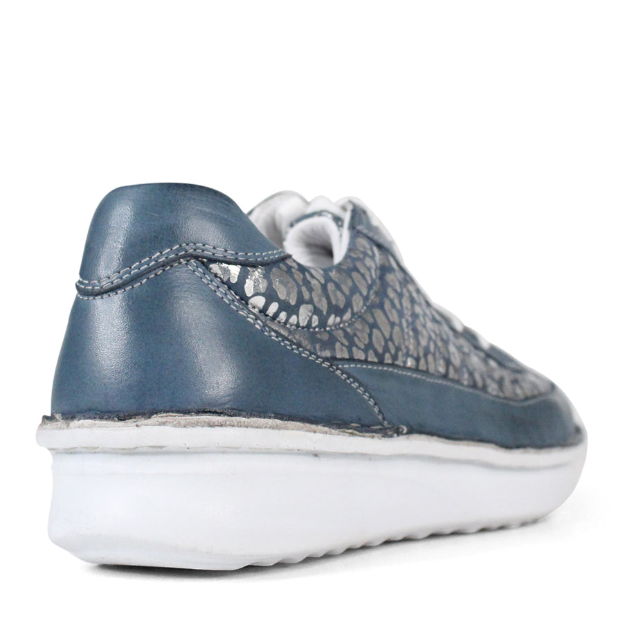 BACK VIEW OF BLUE LACE UP SNEAKER WITH METALLIC LEOPARD PRINT DETAILING ON SIDE AND FRONT PANELS. WHITE SOLE 