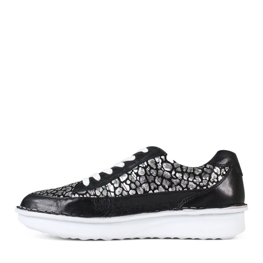 SIDE VIEW OF BLACK LACE UP SNEAKER WITH METALLIC LEOPARD PRINT DETAILING ON SIDE AND FRONT PANELS. WHITE SOLE 