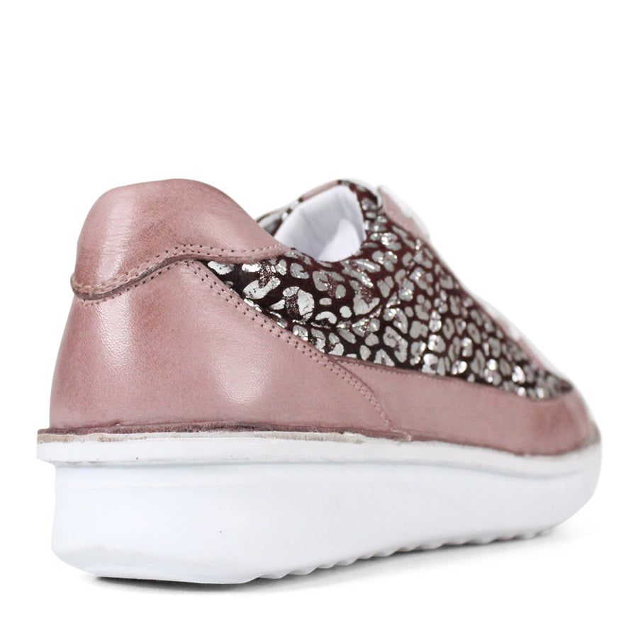 BACK VIEW OF PINK LACE UP SNEAKER WITH METALLIC LEOPARD PRINT DETAILING ON SIDE AND FRONT PANELS. WHITE SOLE 