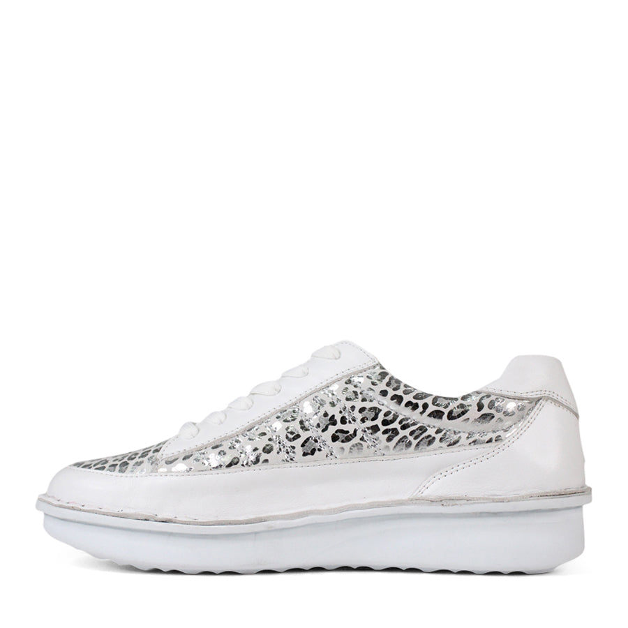 SIDE VIEW OF WHITE LACE UP SNEAKER WITH METALLIC LEOPARD PRINT DETAILING ON SIDE AND FRONT PANELS. WHITE SOLE 