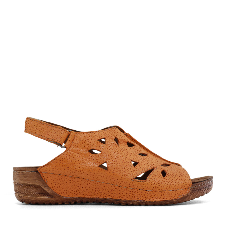 SIDE VIEW OF BLACK LEATHER SLINGBACK SANDAL 