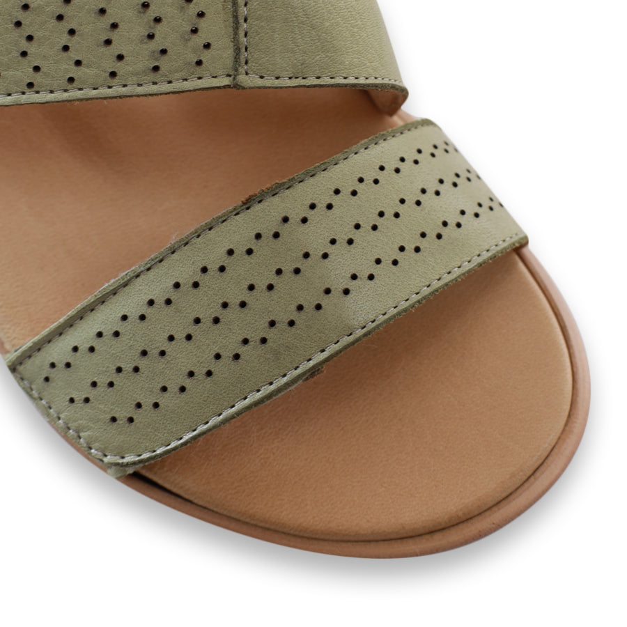 FRONT VIEW OF GREEN SANDAL WITH 3 ADJUSTABLE STRAPS AND PERFORATED DETAILLING 