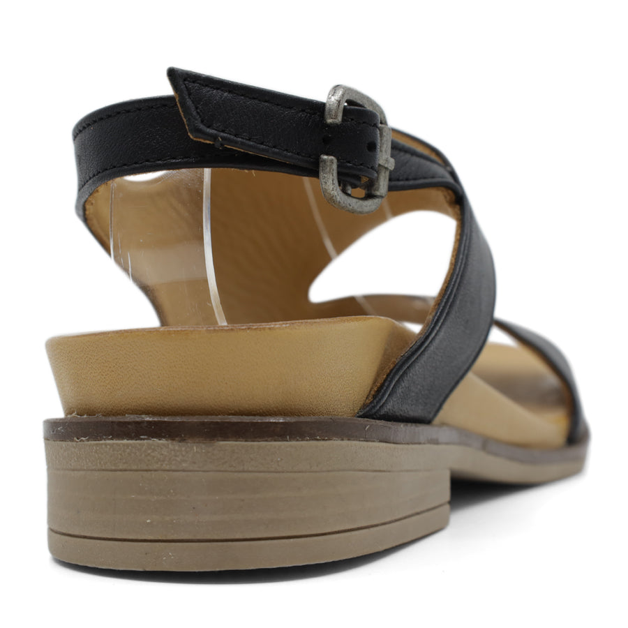 BACK VIEW BLACK SANDAL WITH SQAURE TOE AND ADJUSTABLE BUCKLE 