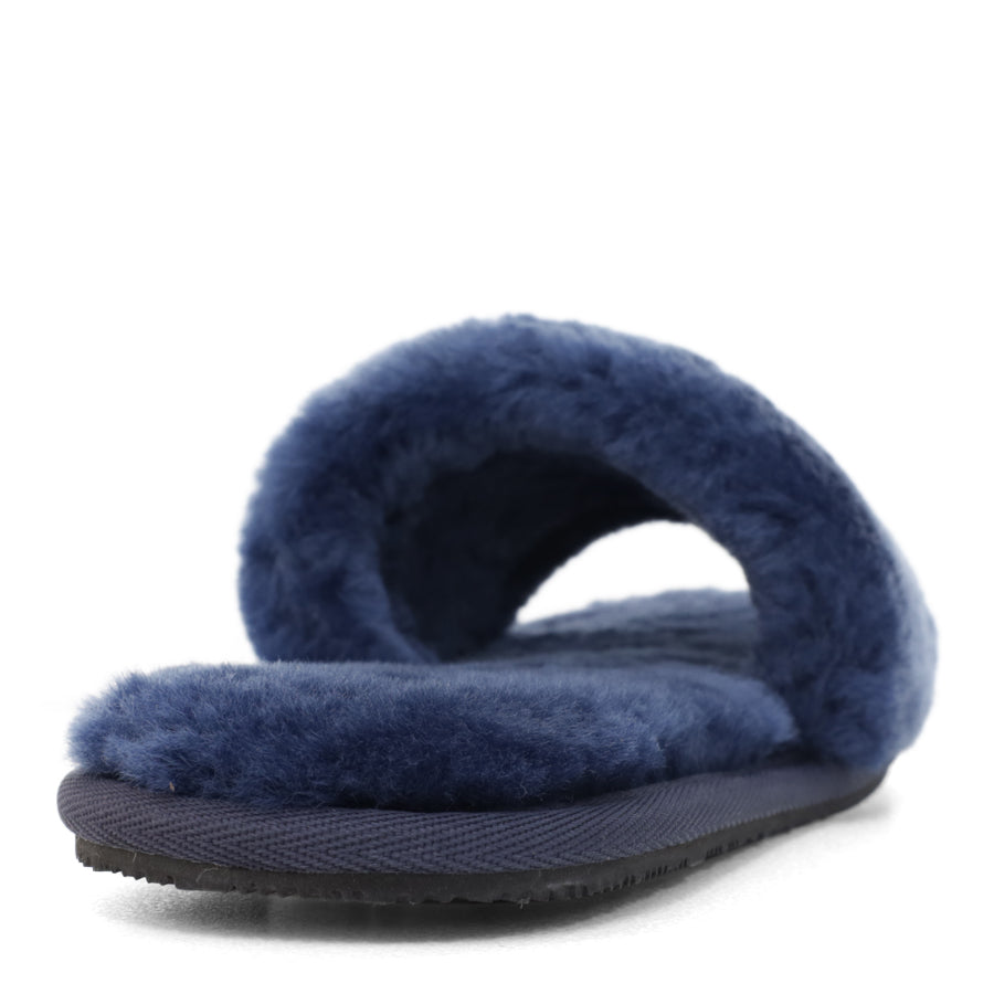 BACK VIEW OF FLUFFY NAVY OPEN TOE  SLIPPER WITH FLAT SOLE