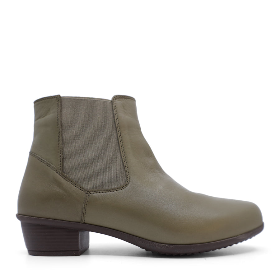 SIDE VIEW OF GREEN ANKLE BOOT WITH SMALL HEEL