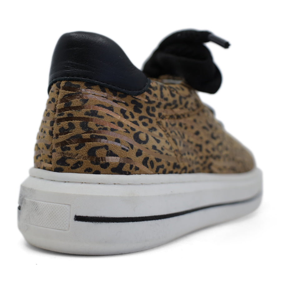 BACK VIEW OF CASUAL LACE UP SHOE BEIGE LEOPARD PRINT WITH GOLD SHIMMER