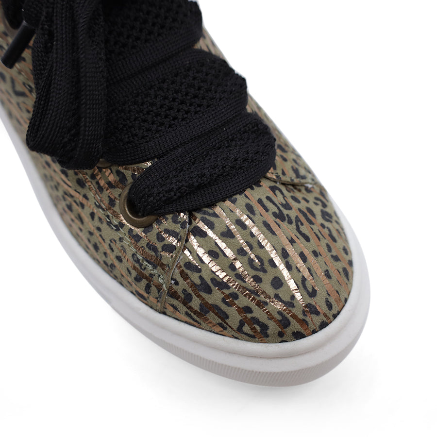 FRONT VIEW OF CASUAL LACE UP SHOE GREEN LEOPARD PRINT WITH GOLD SHIMMER