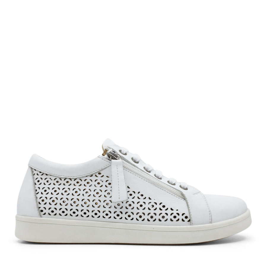 SIDE VIEW OF WHITE LACE UP SNEAKER WITH SIDE ZIP AND WHITE SOLE. PERFORATED DETAIL ON SIDE PANELS 