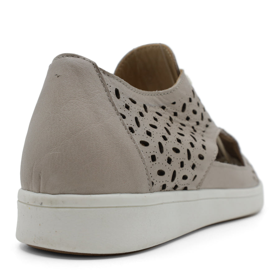 BACK VIEW OF GREY LACE UP CASUAL SHOE WITH SPECKLE CUT OUT DETAILING 