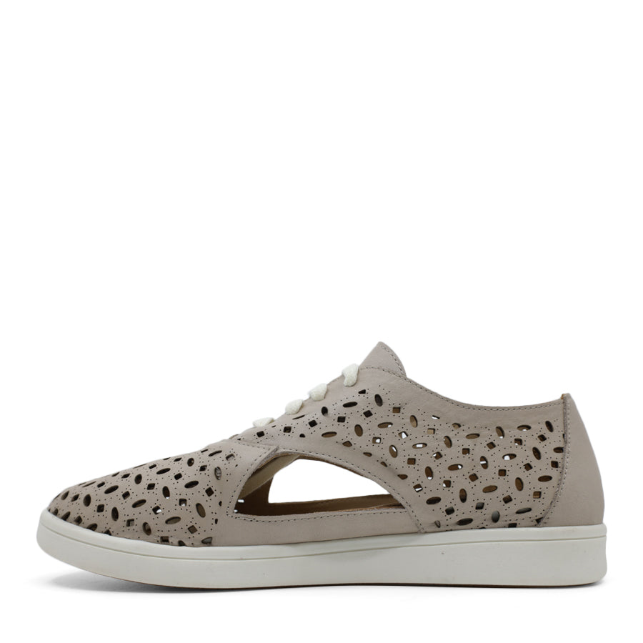 SIDE VIEW OF GREY LACE UP CASUAL SHOE WITH SPECKLE CUT OUT DETAILING 